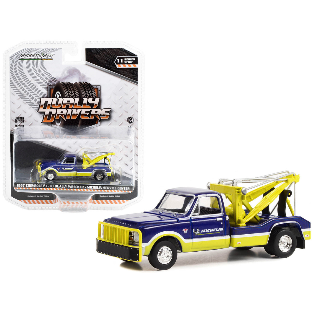 1967-chevrolet-c-30-dually-wrecker-tow-truck-michelin-service-center-1-64-diecast