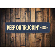 chevrolet-keep-on-truckin-aluminum-street-sign