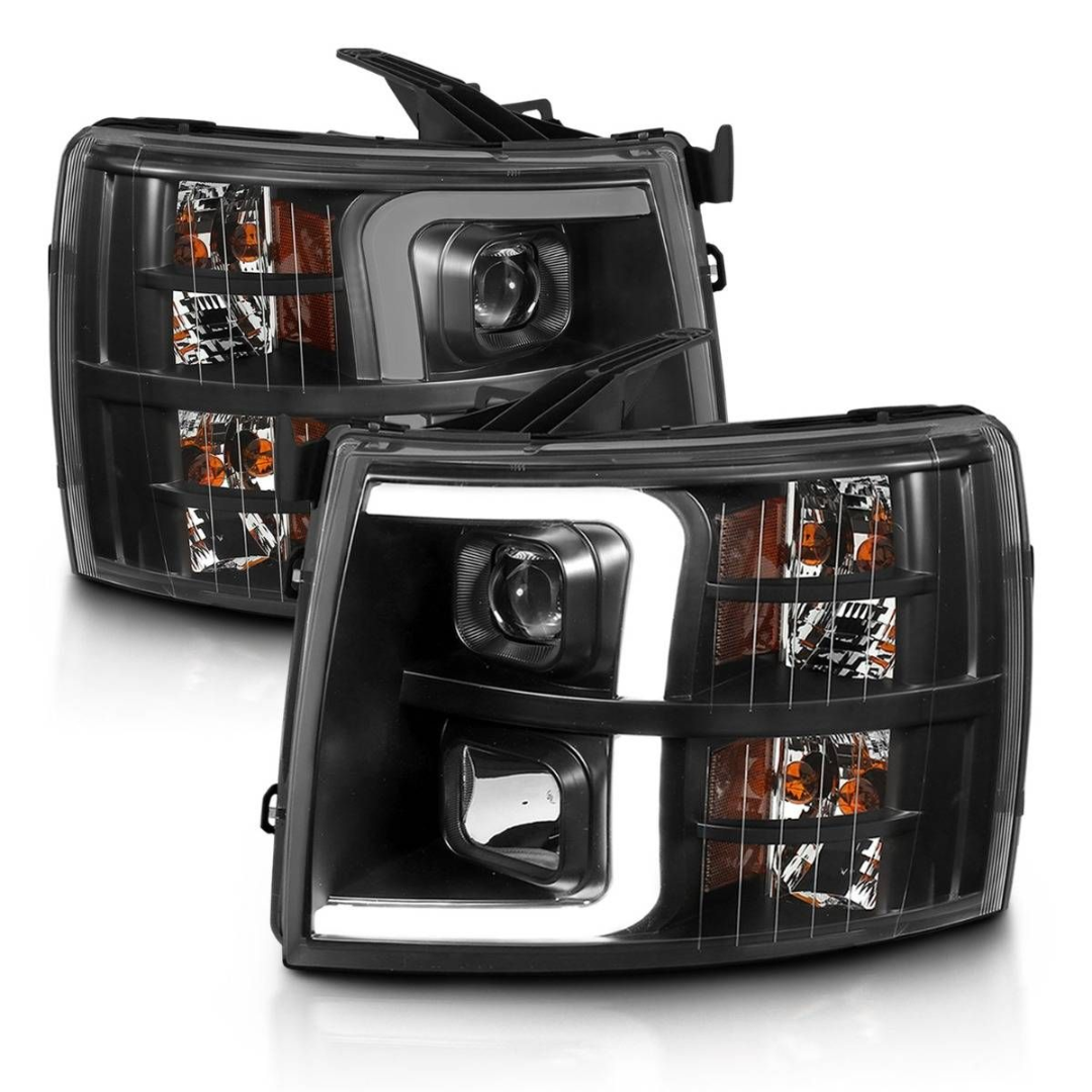 Chevrolet Silverado 1500 07-13 / 2500HD/3500HD 07-14 Black Projector Plank Style Headlights