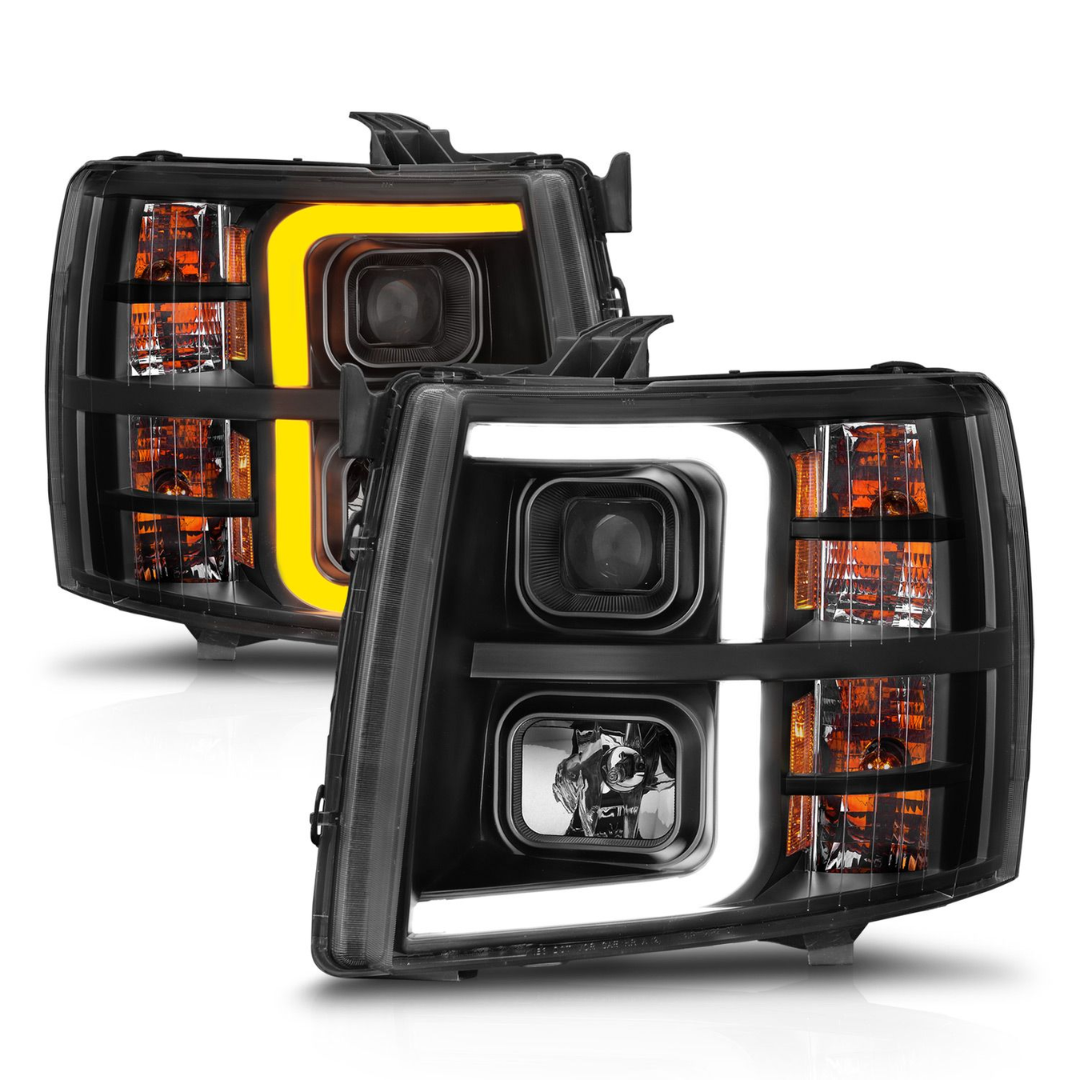 Chevrolet Silverado 1500 07-13 / 2500HD/3500HD 07-14 Black Projector Plank Style Sequential Headlights